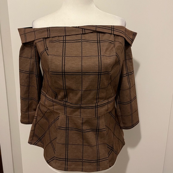 OFF THE SHOULDER / PEPLUM TARTAN BLOUSE - Picture 4 of 6